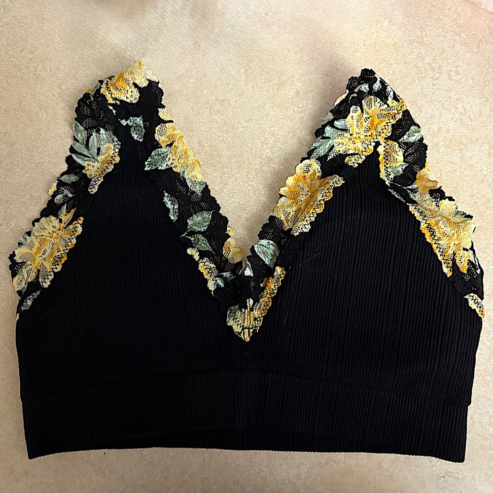 PINK by Victoria’s Secret | NWOT Black Bralette with Yellow Floral Lace SMALL